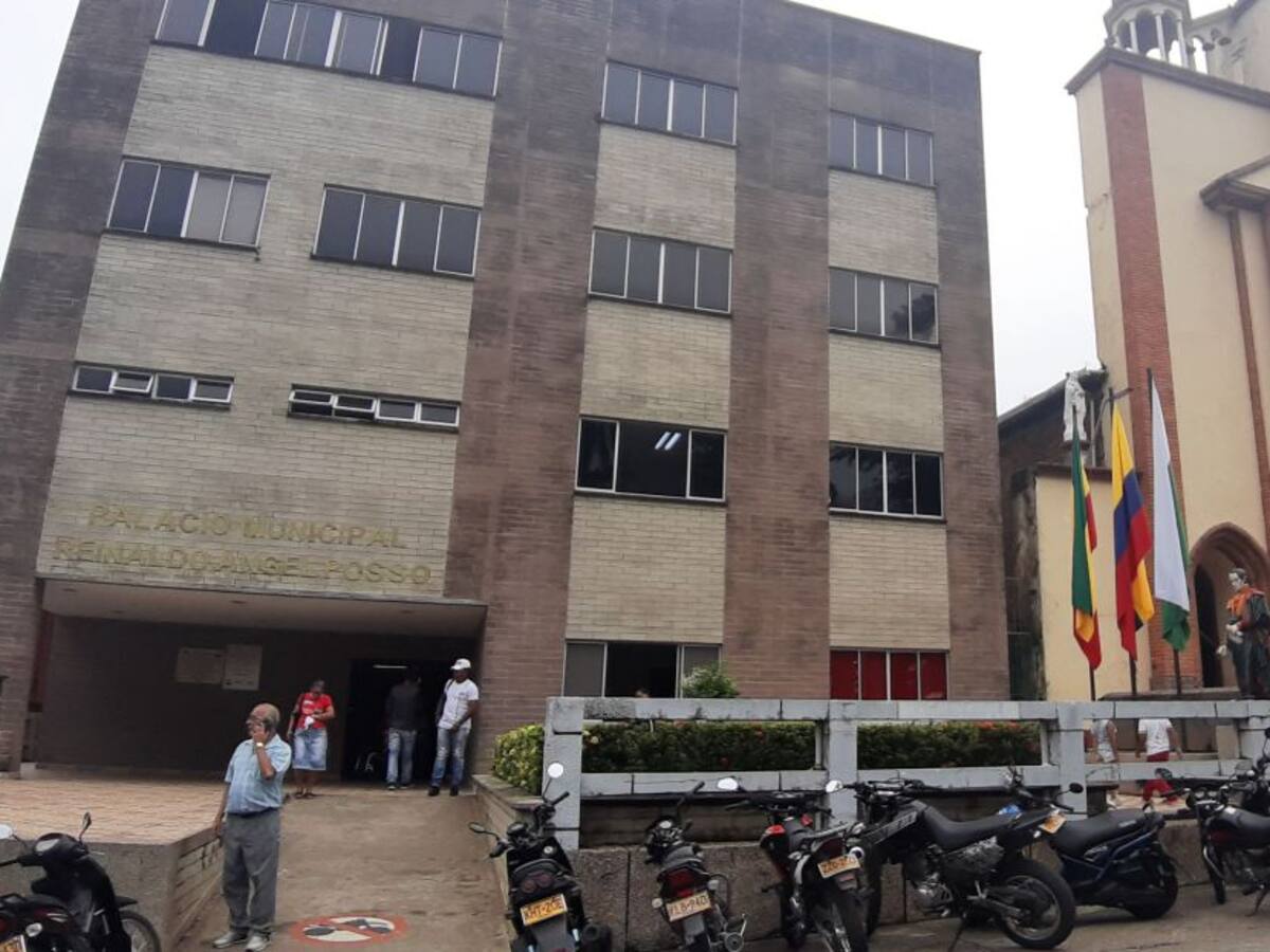 Un funcionario de Tarazá fue amenazado y tendrá que abandonar la población