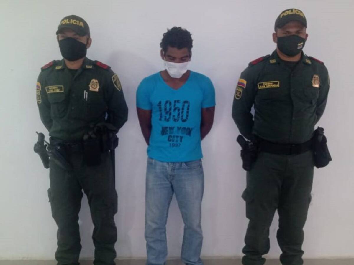 Policía captura en Cotorra a un hombre por acceso carnal violento agravado