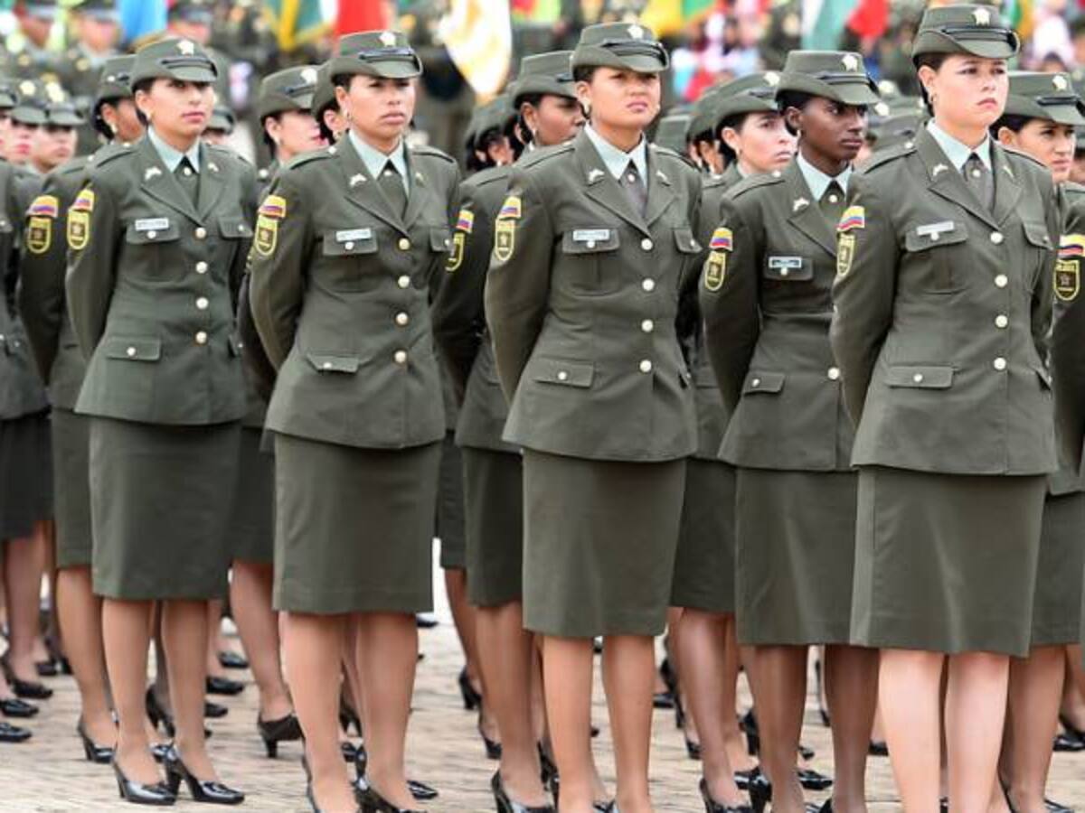Policía investiga viaje de patrulleras en crucero de la cienciologia