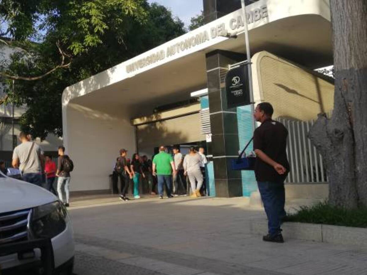 Sindicato prohíbe posesión de nueva rectora de la Uniautónoma