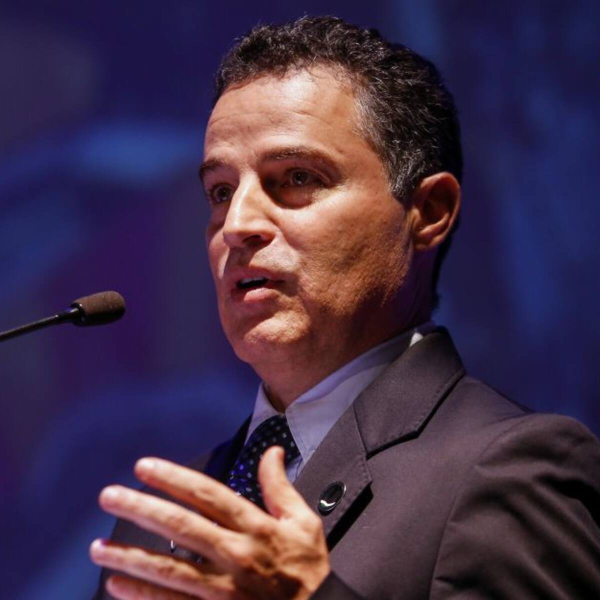Por presuntas irregularidades en contratos investigarán al Gobernador de Antioquia