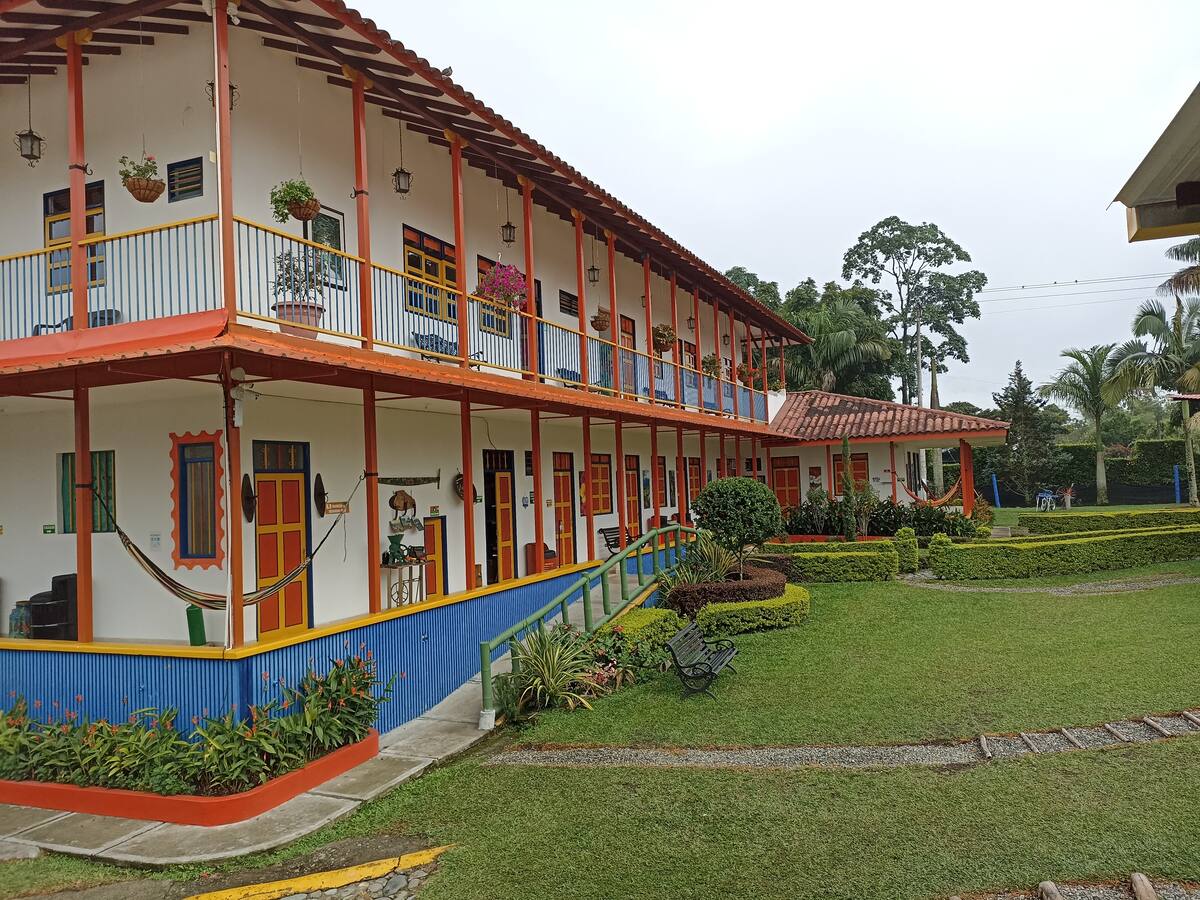 ¿Cuál es la proyección de Cotelco sobre ocupación hotelera en Quindío en la Semana Santa?