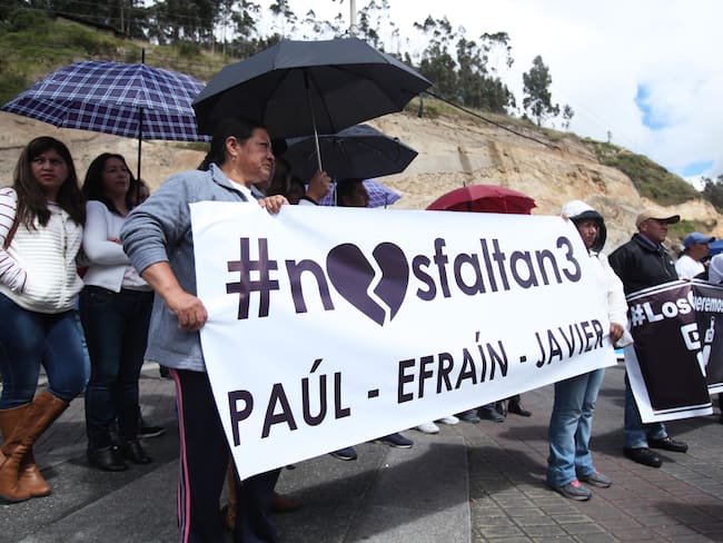 Marcha exigiendo la paz, el respeto por la prensa y la liberación de tres periodistas ecuatorianos secuestrados por disidencias de las Farc en Colombia. 
(Foto: Jose Mafia/NurPhoto via Getty Images)