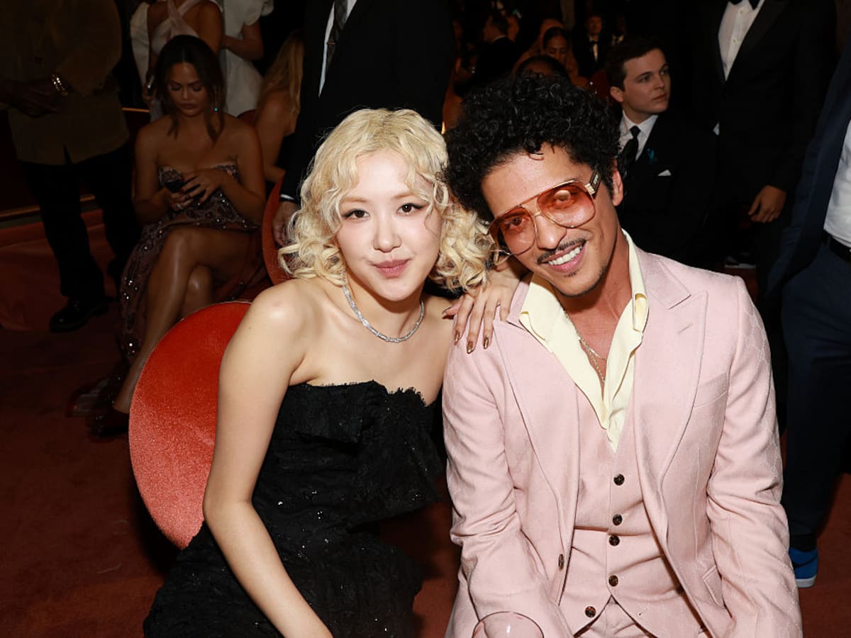 La canción “APT.” de Rosé y Bruno Mars es nombrado el sencillo más vendido a nivel mundial en 2025