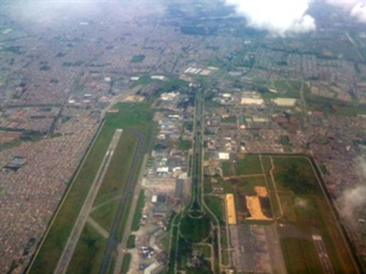 Niebla densa retrasa las operaciones en el aeropuerto Eldorado