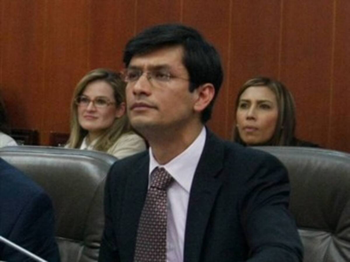 Por falta de quórum aplazado ascenso del general Patiño