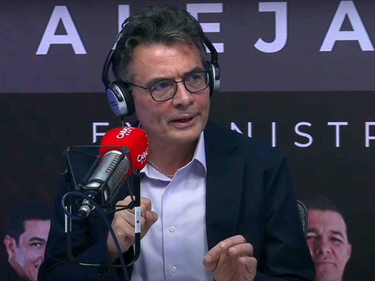 “Es una teoría de conspiración”: Alejandro Gaviria por medicamentos faltantes en bodega de Audifarma