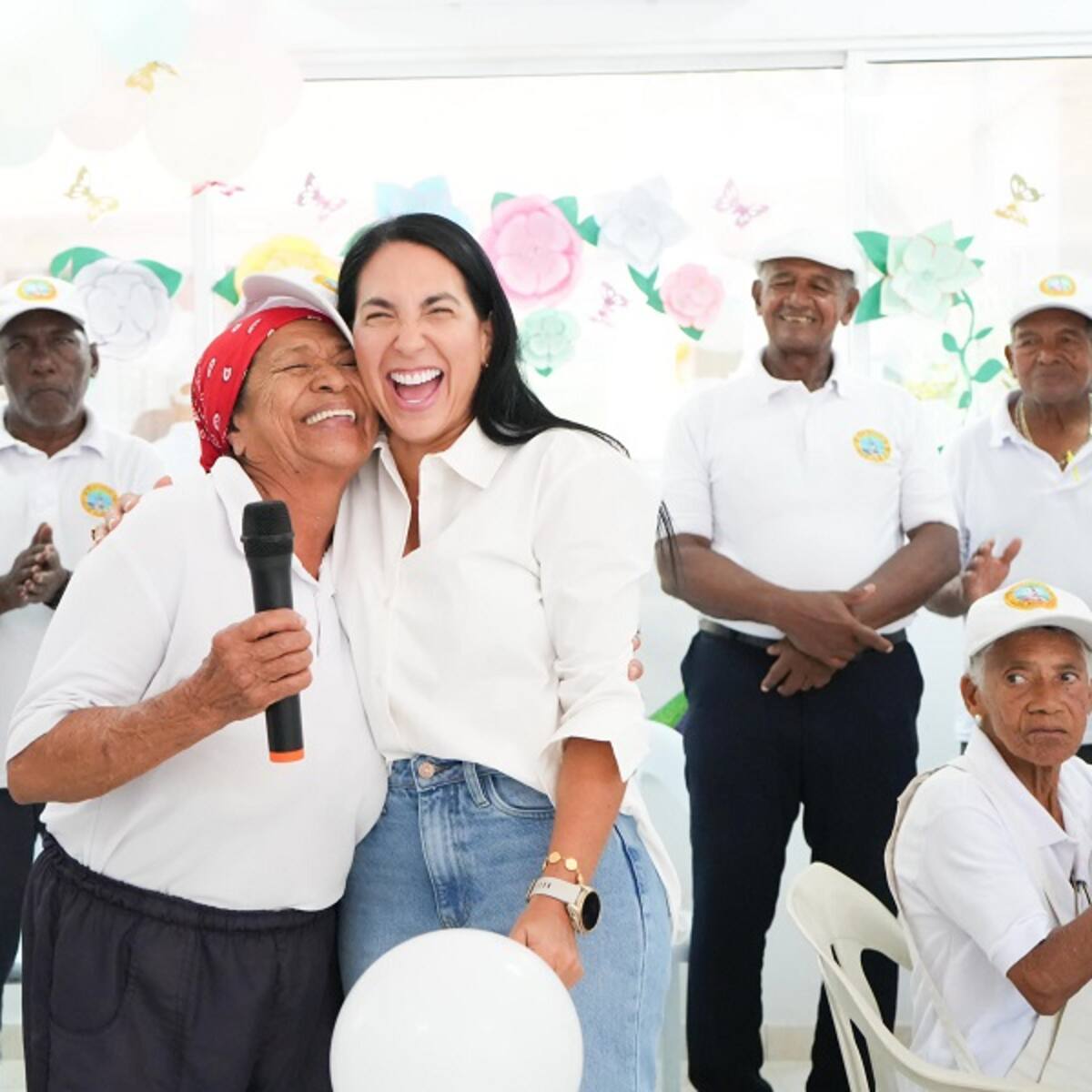 Gestora social de Cartagena lideró recorrido por los 30 centros de vida