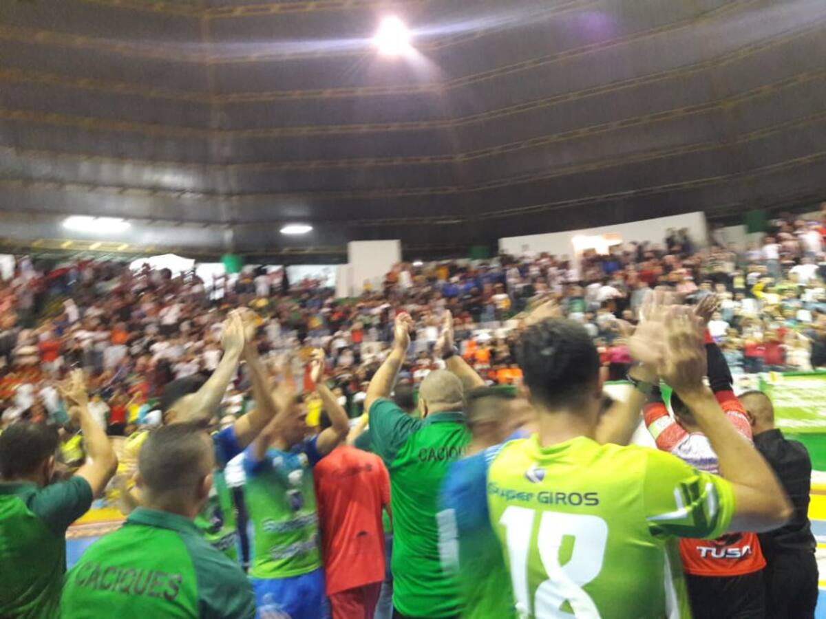 La vuelta olímpica de los campeones