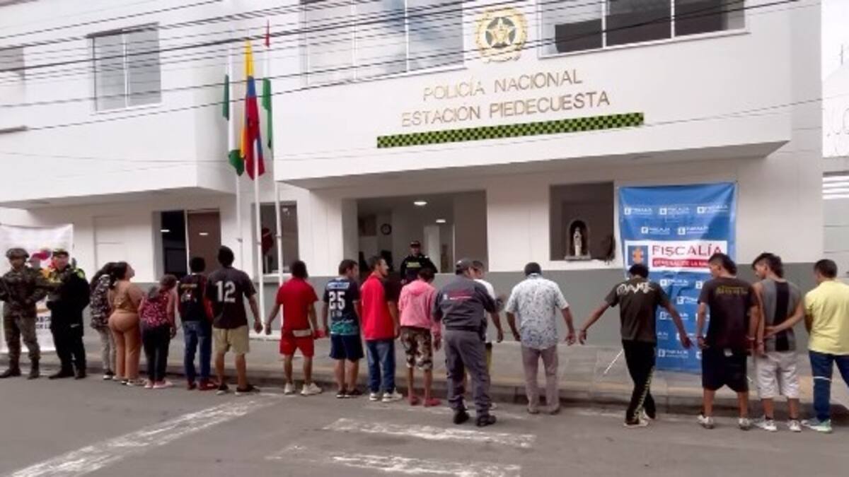 Cae banda de jíbaros que tenía como fachada las ventas ambulantes en Piedecuesta