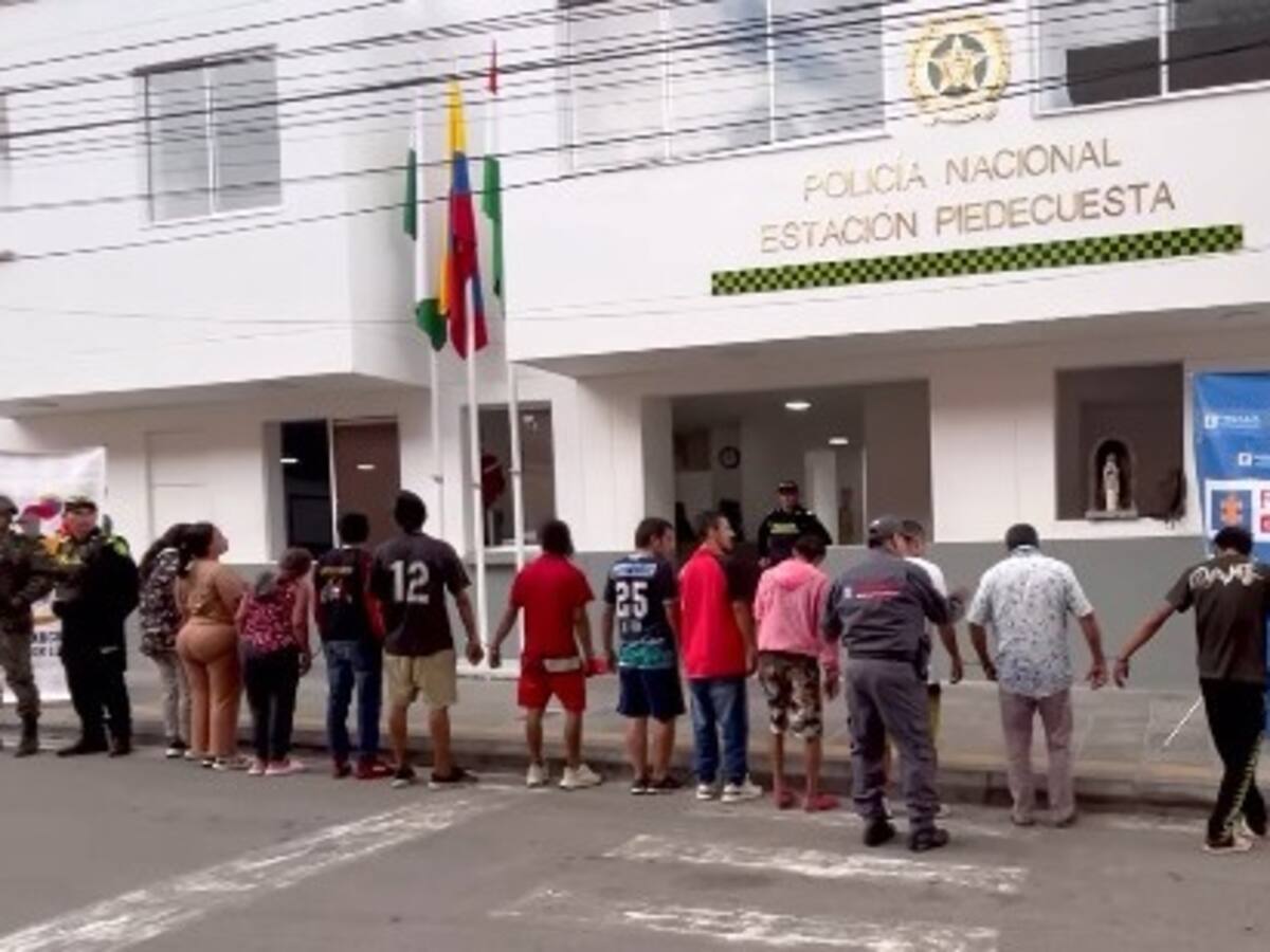 Cae banda de jíbaros que tenía como fachada las ventas ambulantes en Piedecuesta