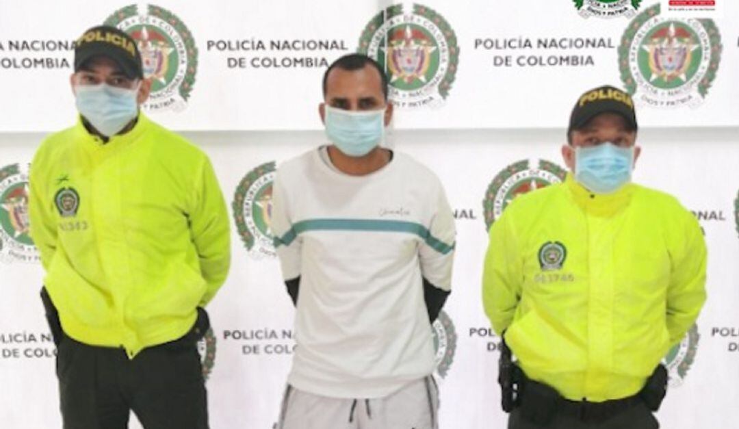 El sujeto fue enviado a la cárcel por el homicidio de un policía. 