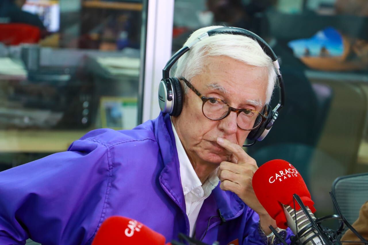 Jorge Enrique Robledo en La Luciérnaga de Caracol Radio