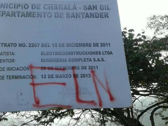 Investigan letreros del ELN que aparecieron en Santander