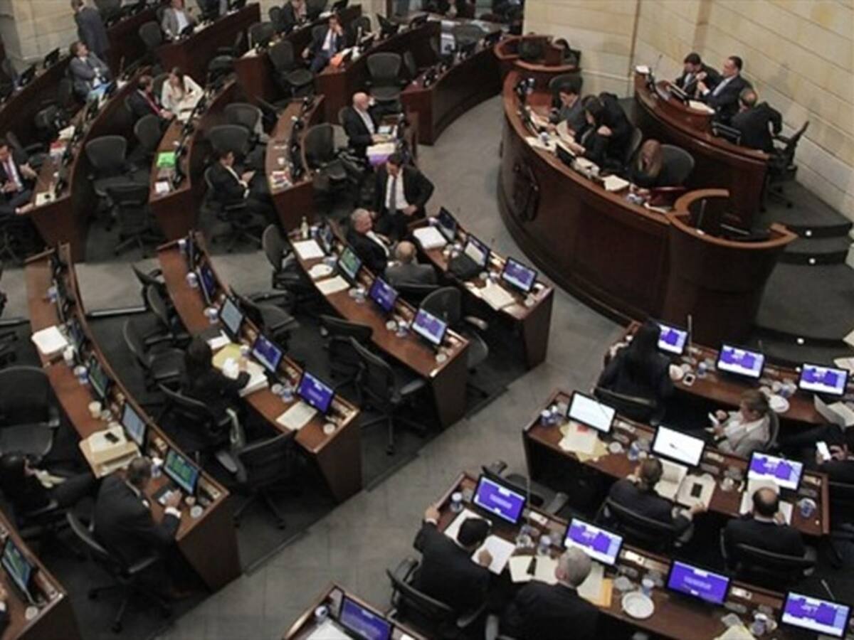 A interrogatorio 15 candidatos inscritos al Congreso de la República
