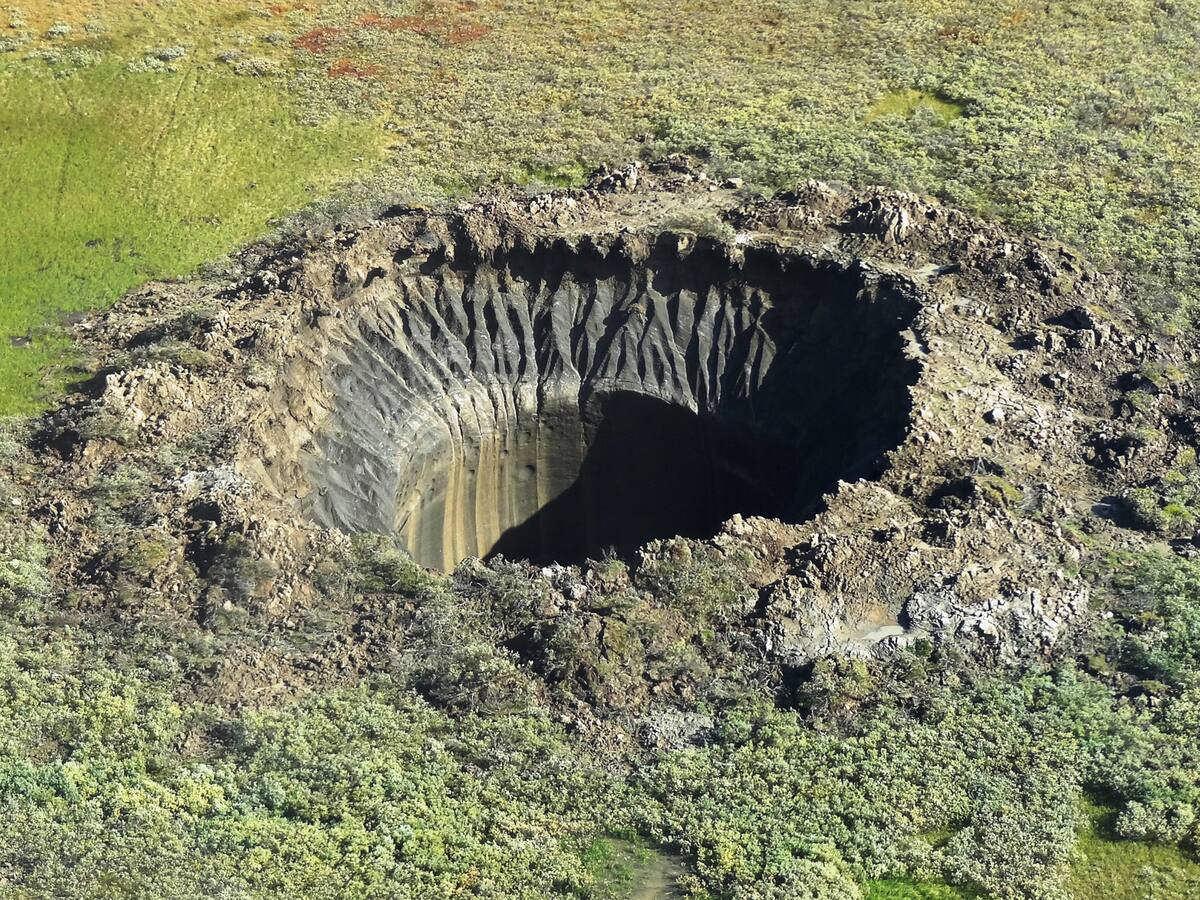 ¿La puerta al inframundo se encuentra en Rusia? Este es el impresionante cráter de Batagaika