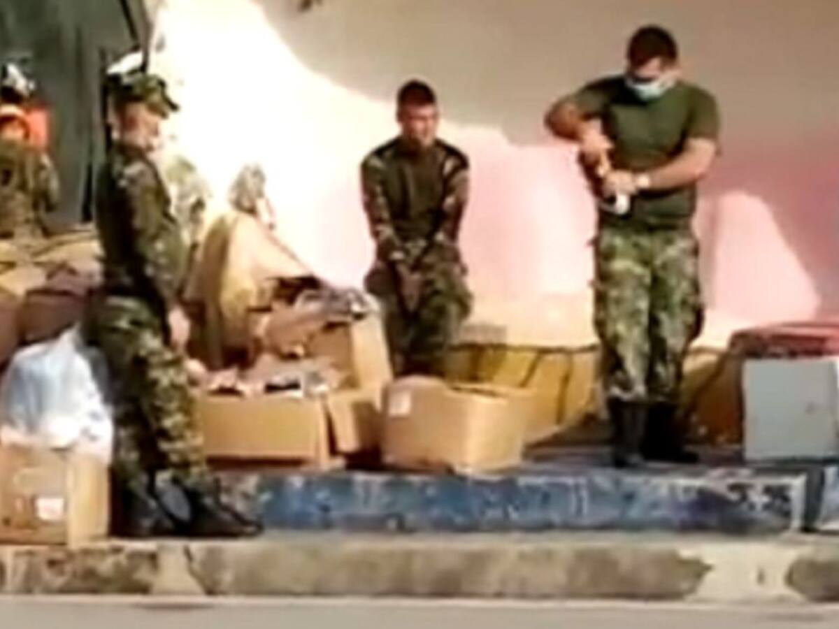 Graban a militares quedándose con donaciones destinadas a San Andrés