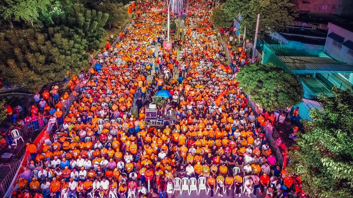 Rafa Martínez y Jorge Agudelo cierran sus campañas con multitudinario acto en Santa Marta