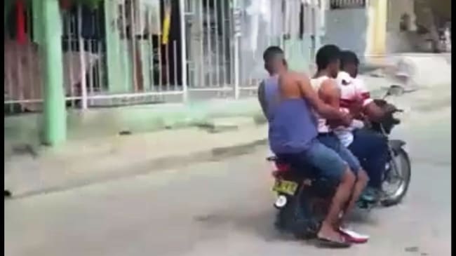 El presunto homicida lo esperaba que saliera de una peliquería para dispararle