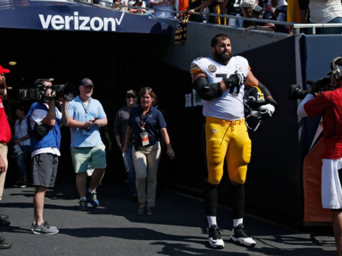 Villanueva, el jugador de la NFL que se arrepiente de apoyar a Trump