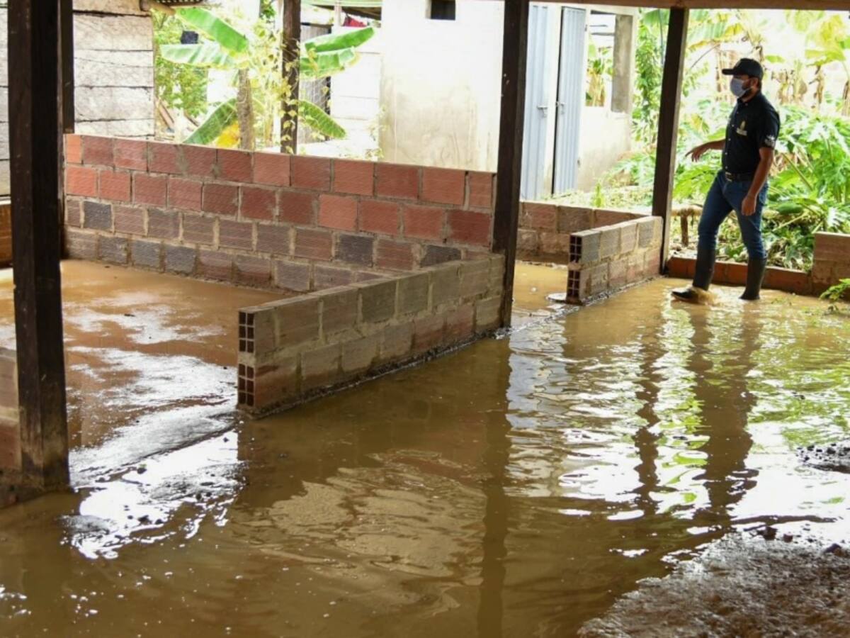 Autoridades monitorean lluvias en la región