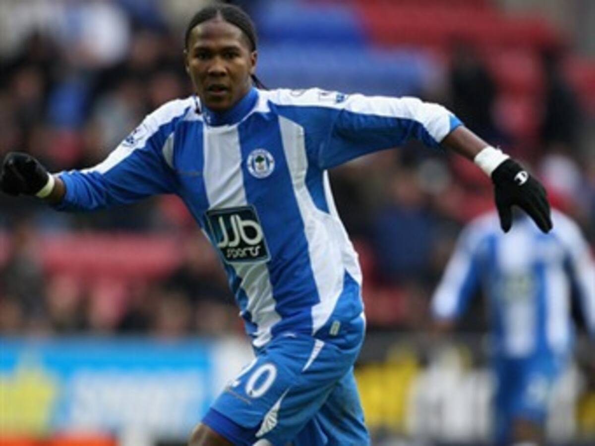 Hugo Rodallega marca gol en Inglaterra y el Manchester United vuelve al primer lugar