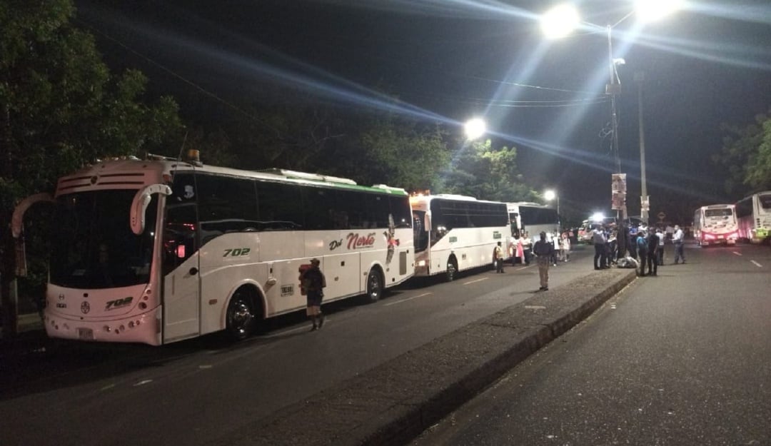 Transporte escolar en frontera se brinda para 65 sedes educativas /