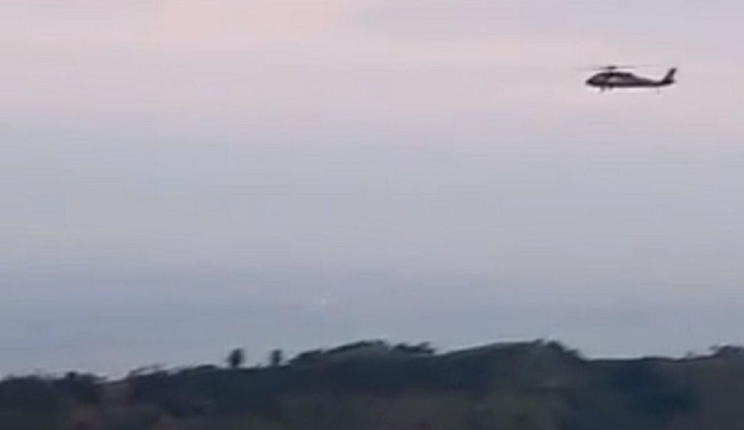 Helicóptero fue atacado con ráfagas de fusil