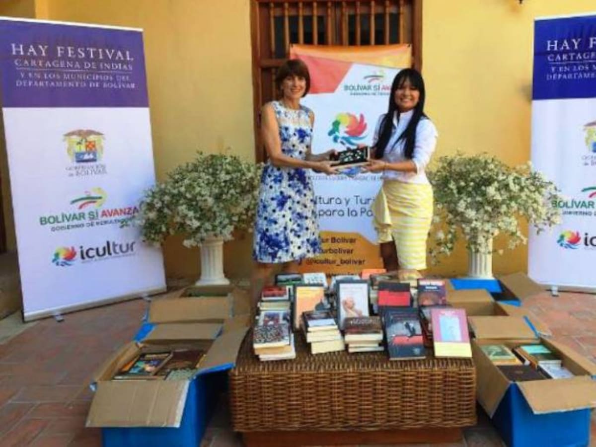 300 libros donados llegarán a las bibliotecas municipales de Bolívar