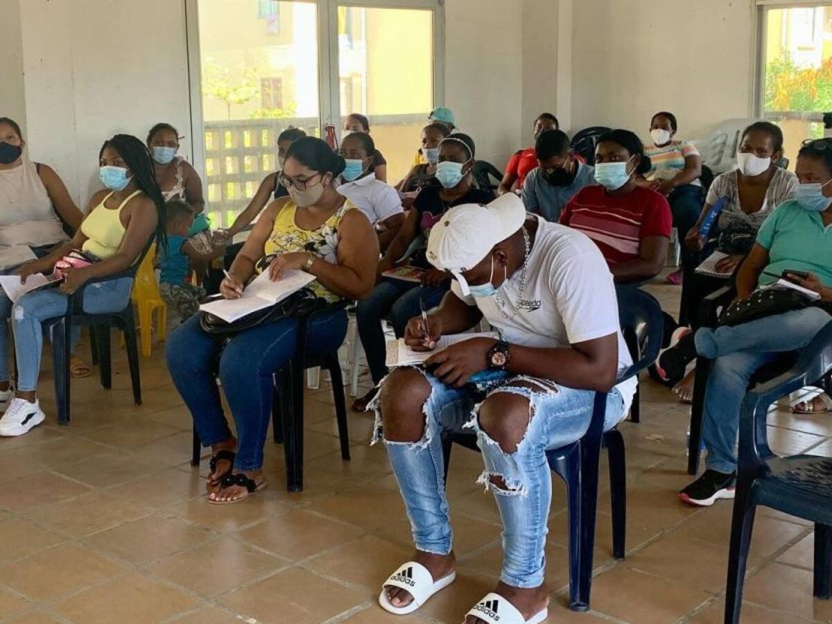 PES-PR capacita a 250 personas en situación de pobreza extrema