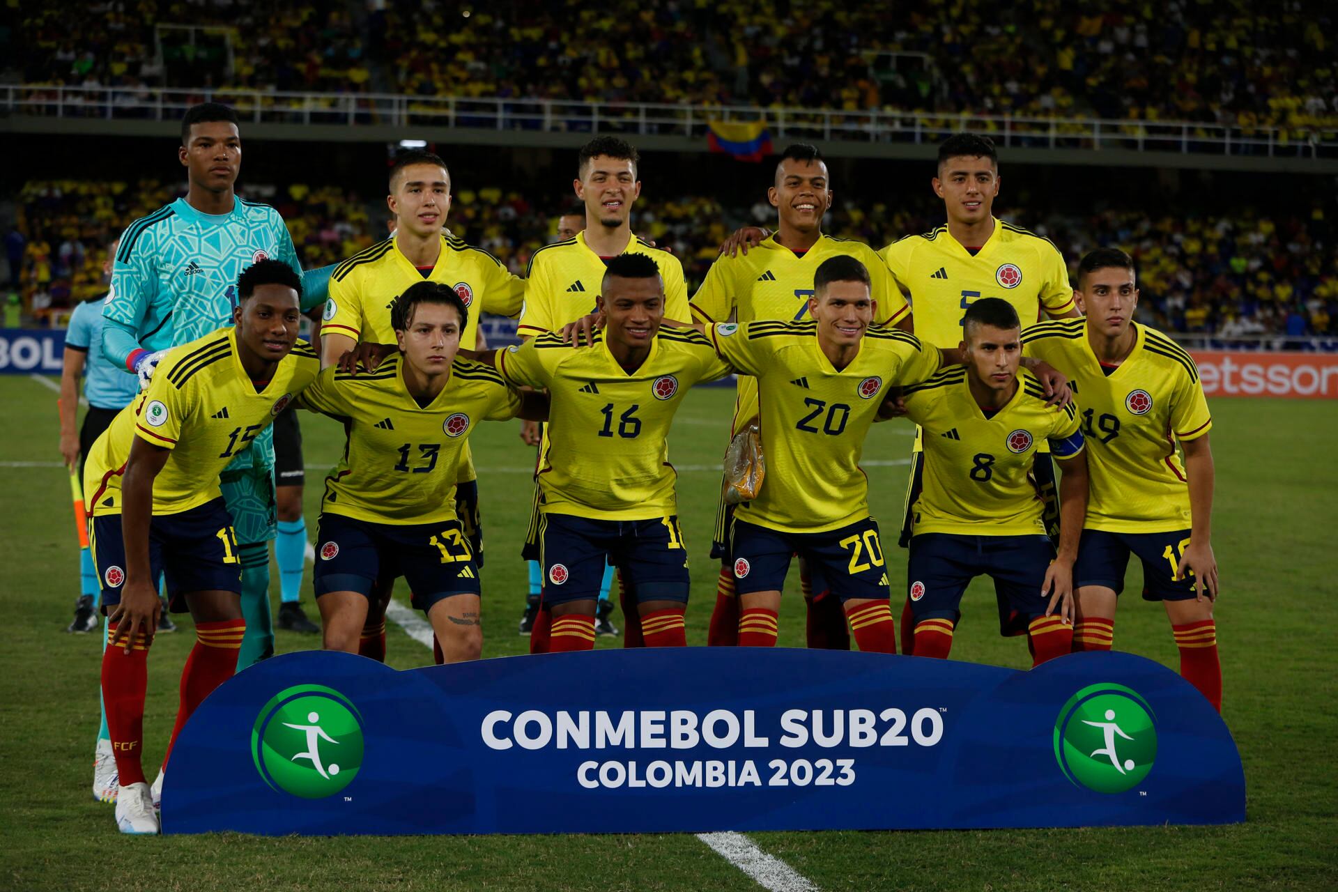 Once inicial de la Selección Colombia ante Perú / EFE - Ernesto Guzmán Jr.