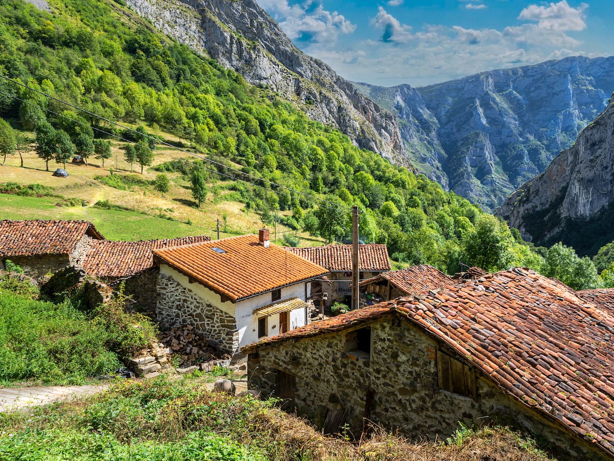 Requisitos para irse al pueblo de España que paga hasta 15 millones por habitante