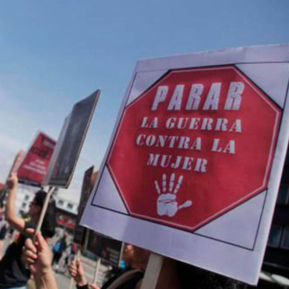 Conmoción en Pereira: mujeres están siendo atacadas por un motociclista