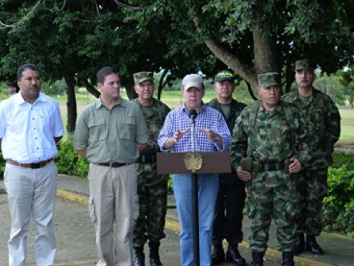 Santos pidió a la Fuerza Pública no dejar de disparar hasta que se firme la paz