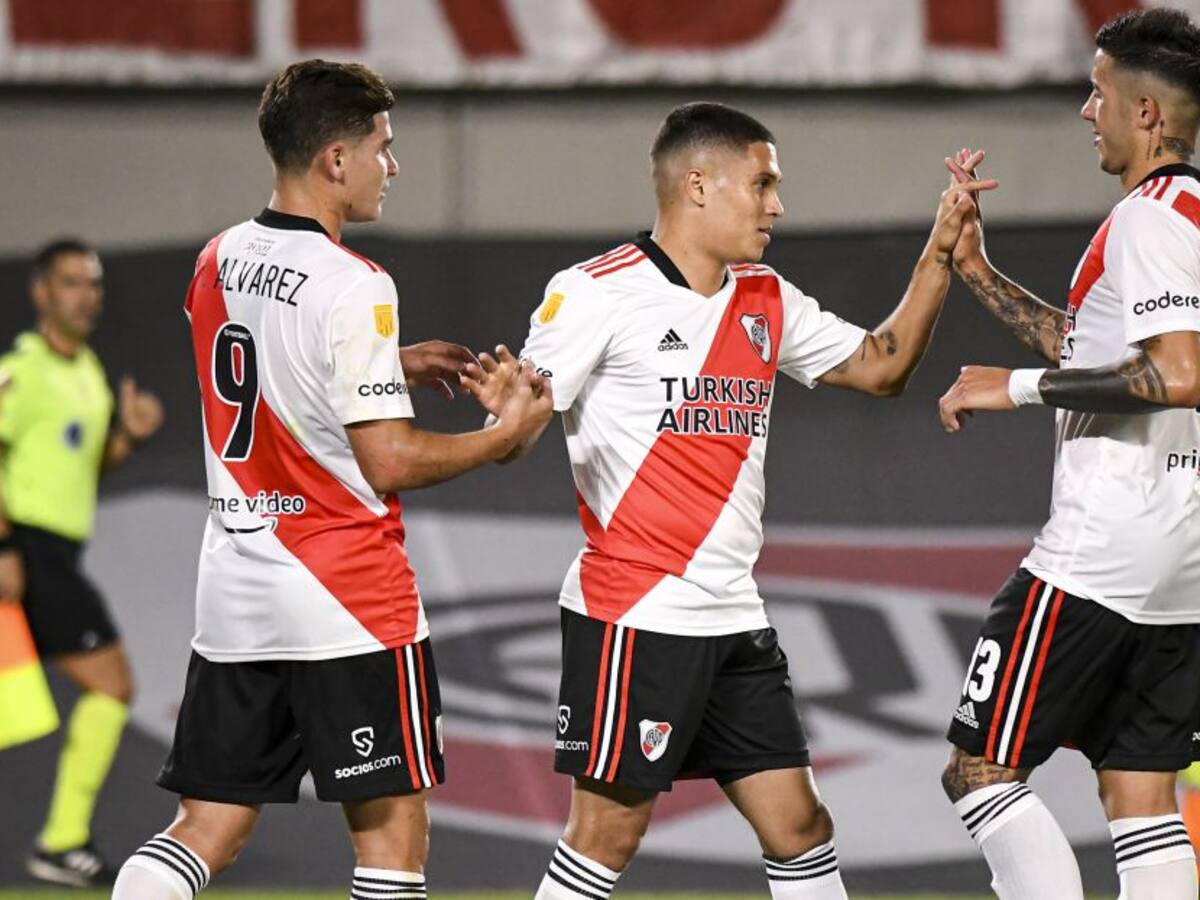 Nuevo gol de Juan Fernando Quintero de pelota quieta