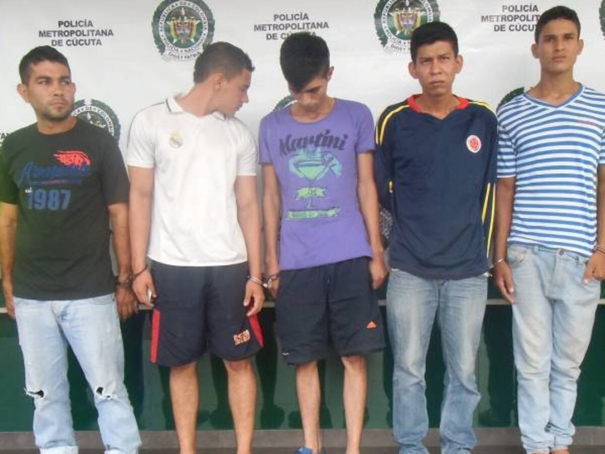 Desmantelan banda de universitarios dedicados a la venta de droga
