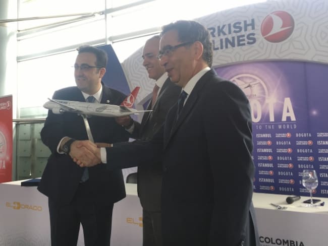 Aterrizó el primer vuelo de Turkish Airlines en Colombia