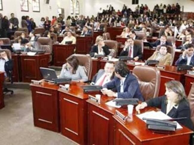 Procuraduría abre investigación formal contra 17 concejales por el carrusel de contratos