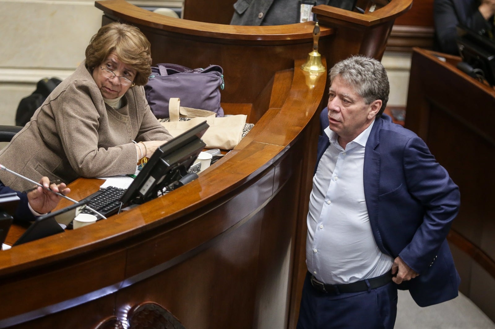 Aida Avella y Bruce Mac Master, Presidente de la Andi. (Colprensa - Catalina Olaya)