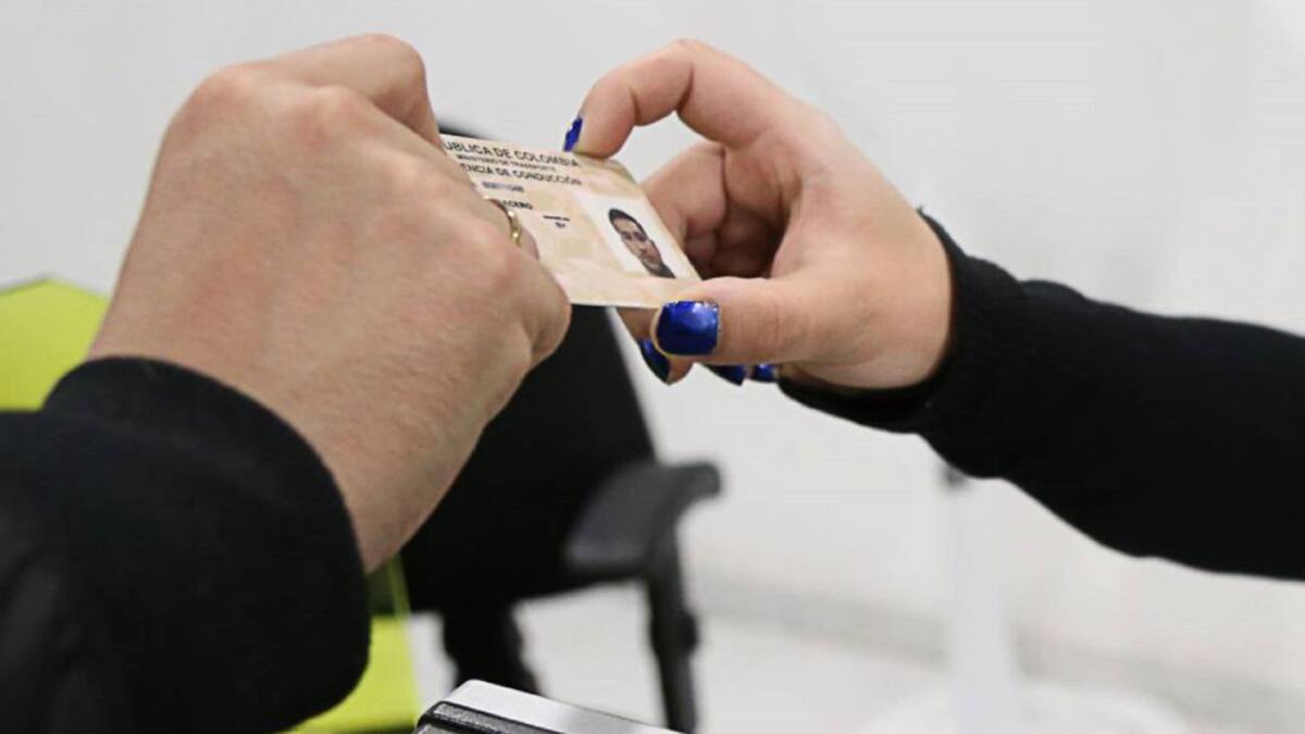 Se aplaza por dos años la renovación de la licencia de conducción