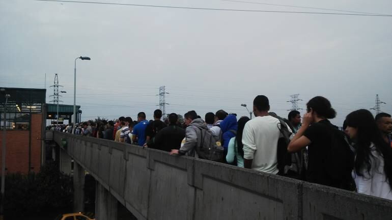 CONGESTIONES POR CIERRES DE ESTACIONES.