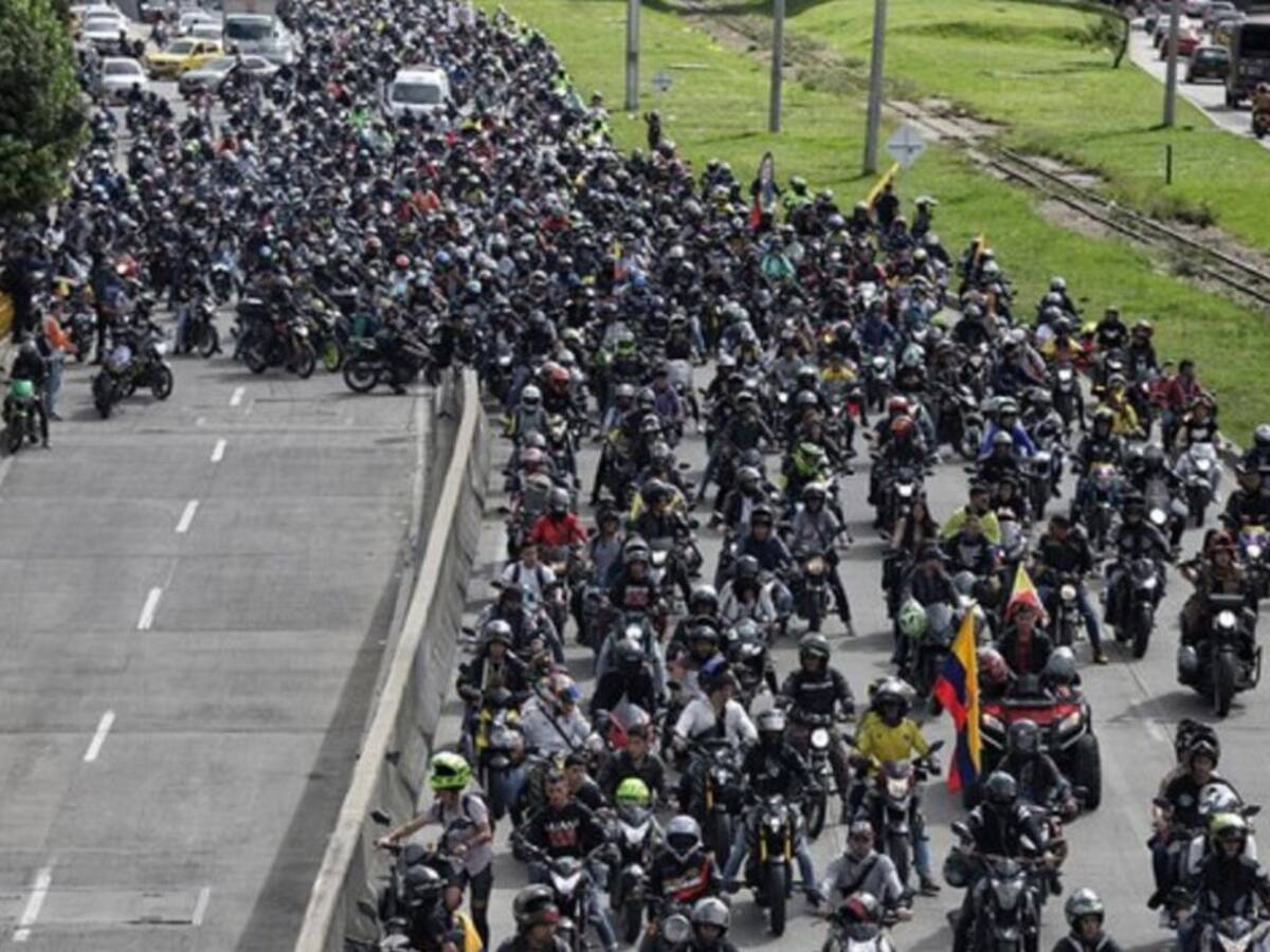 A partir del 21 de abril inicia restricción para parrillero hombre