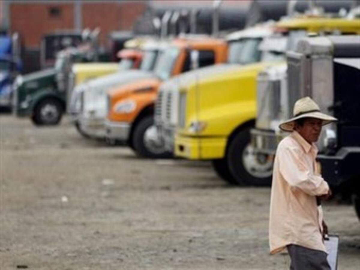 Más de 712.000 millones de pesos en pérdidas deja el paro camionero: Asecarga