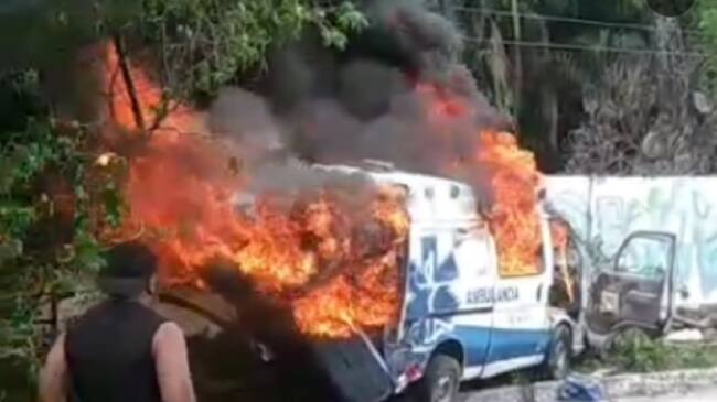 En un hecho registrado el pasado domingo una ambulancia sufrió un accidente donde la tripulante resultó herida.