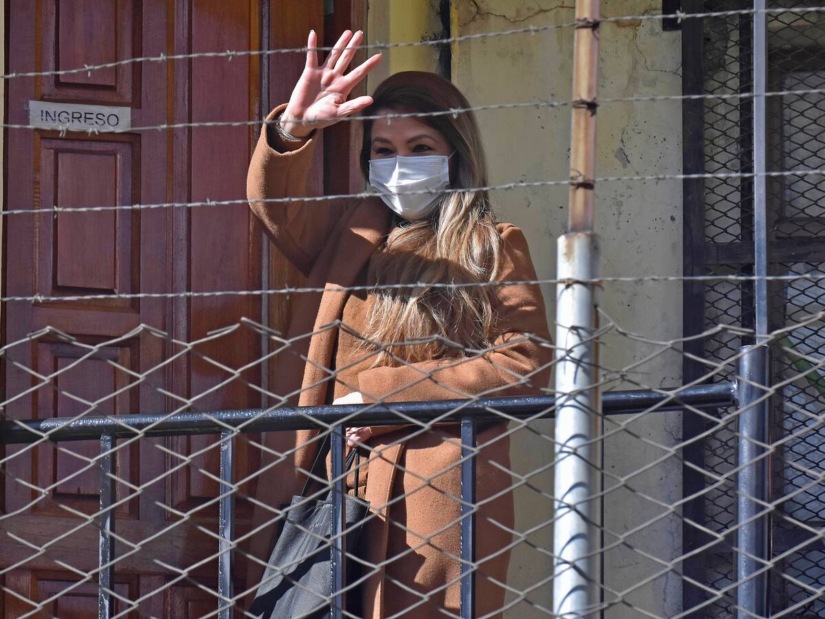 Justicia boliviana anula sentencia de prisión de la expresidenta Áñez y ordena su liberación