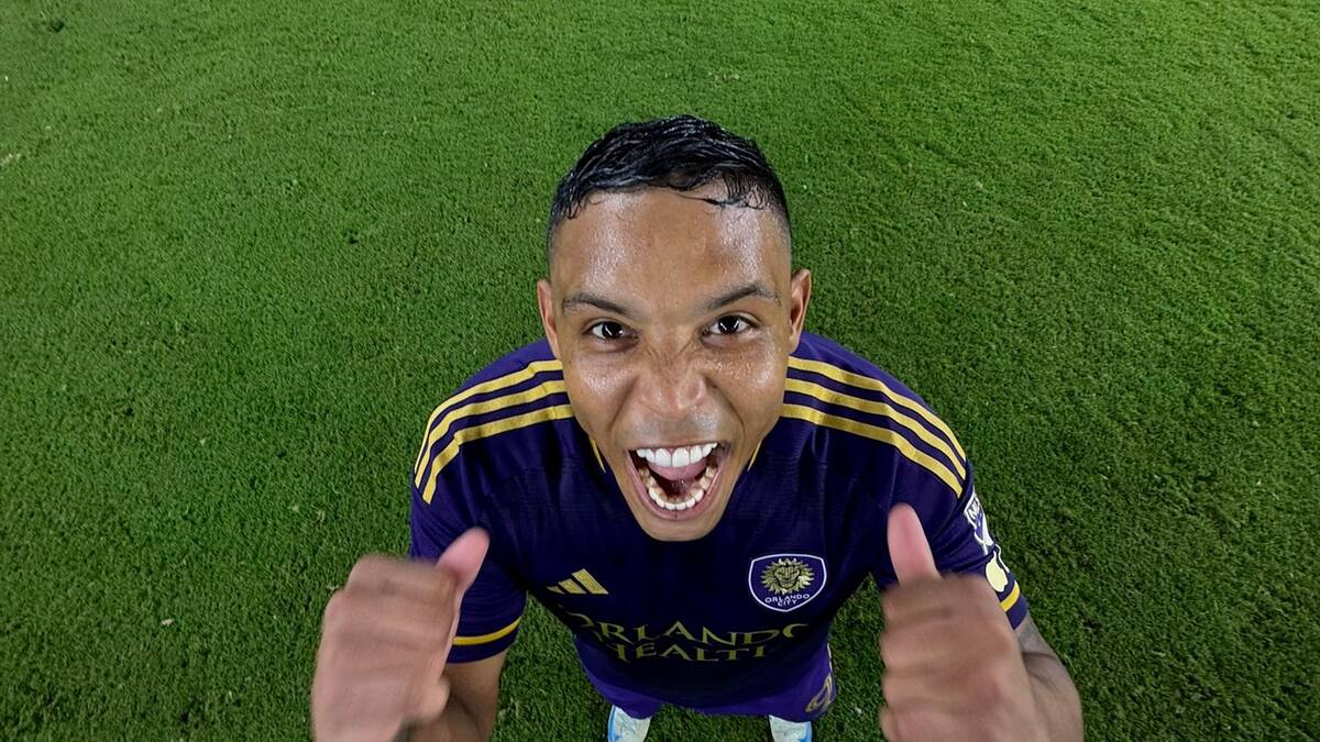 El técnico colombiano Óscar Pareja guía al Orlando City a los cuartos de final de la MLS