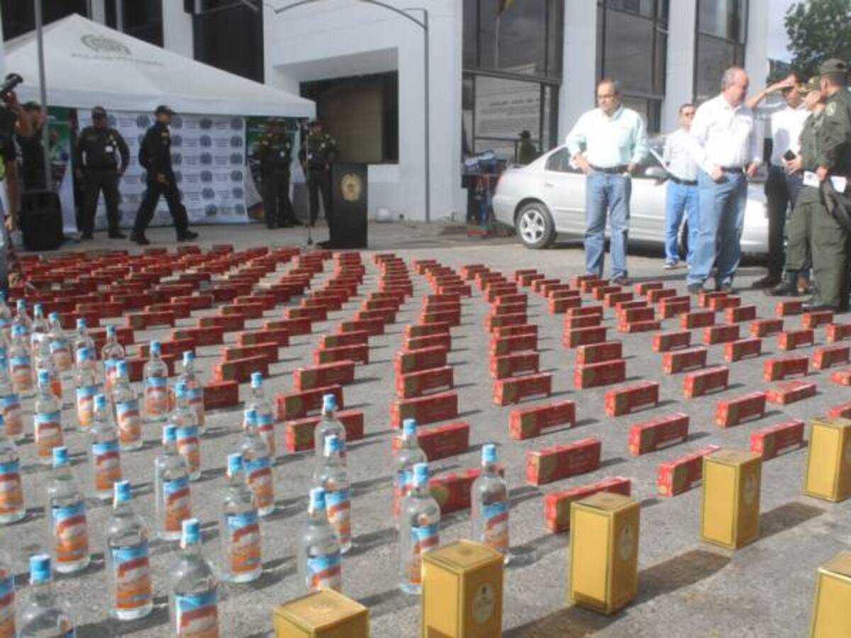 Polfa y Rentas combaten la comercialización de productos y juegos de azar ilegales en La Guajira