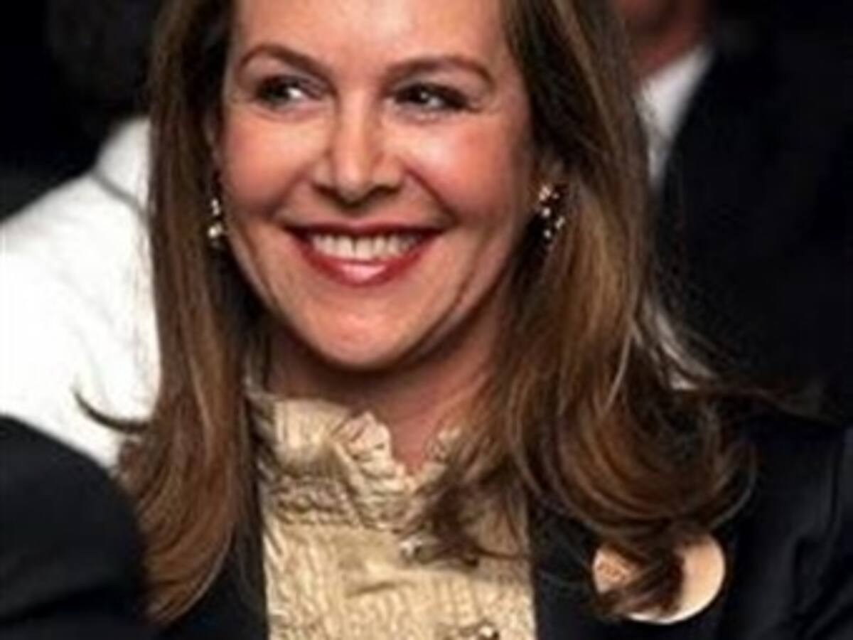 Gobierno español concede nacionalidad a exembajadora de Colombia Noemí Sanín