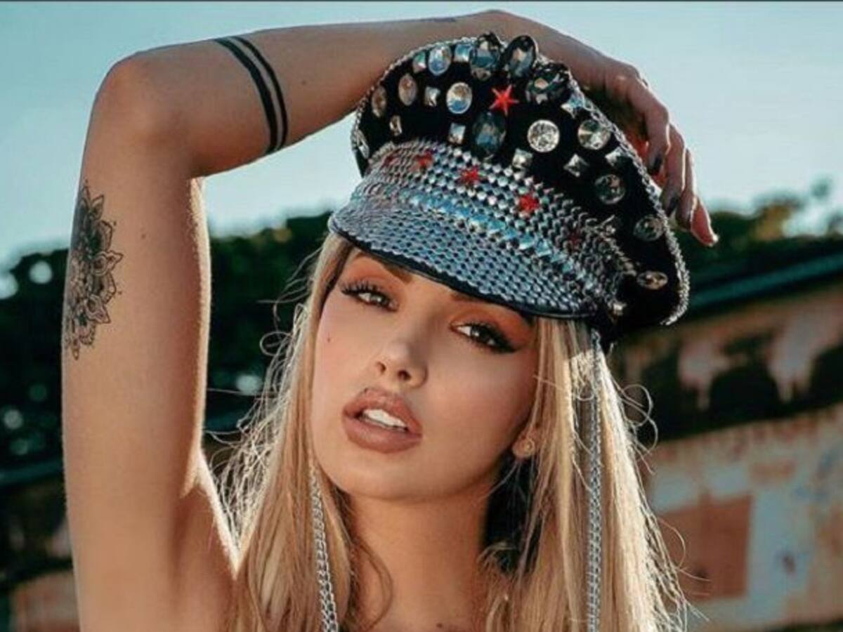 Atuendo de Milena Ramírez que genera burlas en redes sociales