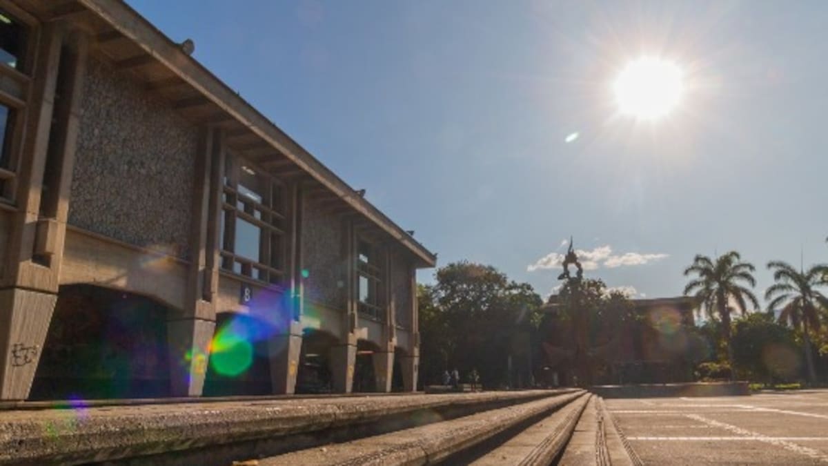 Gobierno anuncia vigencias futuras y nuevos servicios para fortalecer a la Universidad de Antioquia